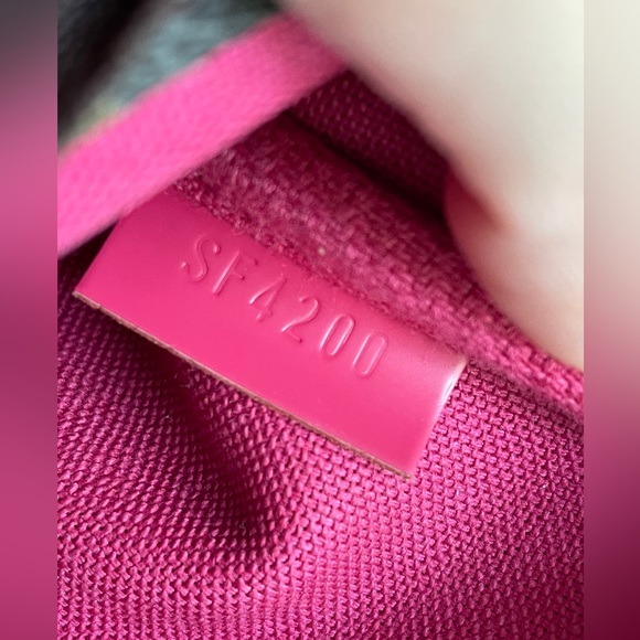 LOUIS VUITTON Monogram Christmas Mini Pochette - Picture 2 of 12